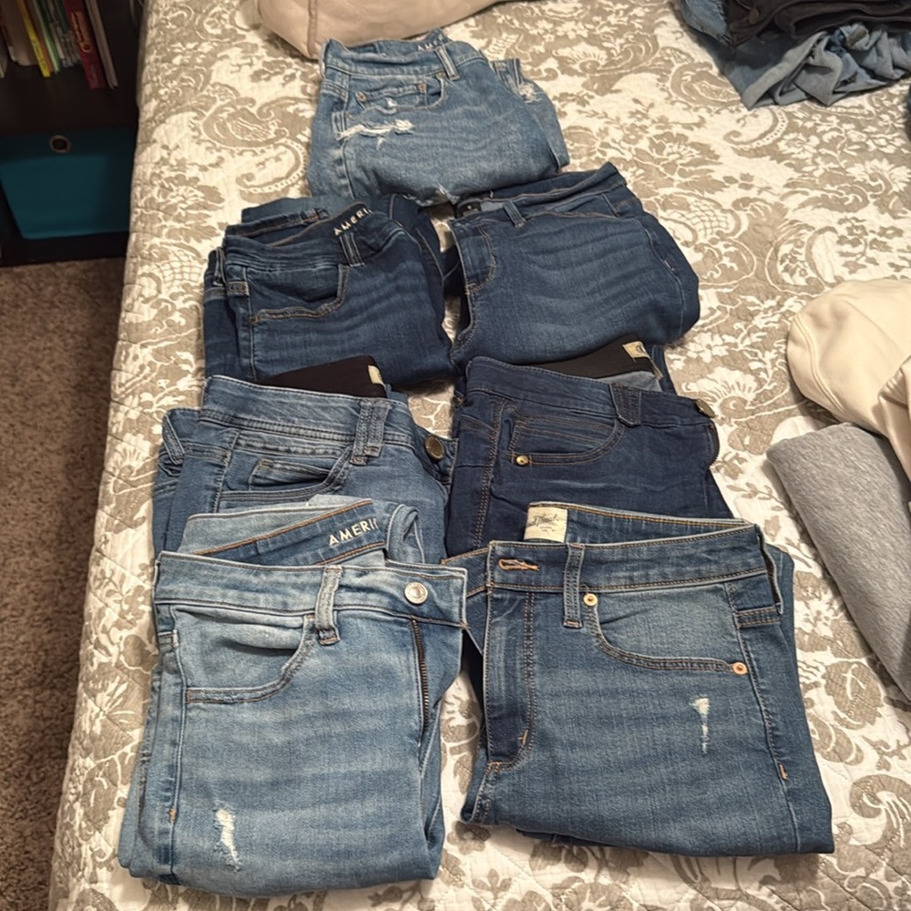 LOT Blue Jeans - Size 6